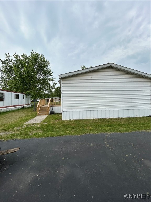 51 Ritchie Avenue, Unit 2 Tonawanda, NY 14150 - Photo 2 of 17 Exterior