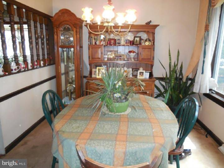 775 Lancing Road Woodbury, NJ 08096 - Photo 5 of 16 Dining Room