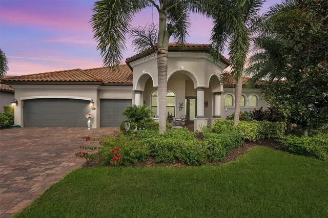 $995,000 | 610 Moorings Way, Bradenton, FL 34212