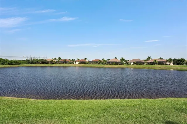 $995,000 | 610 Moorings Way, Bradenton, FL 34212