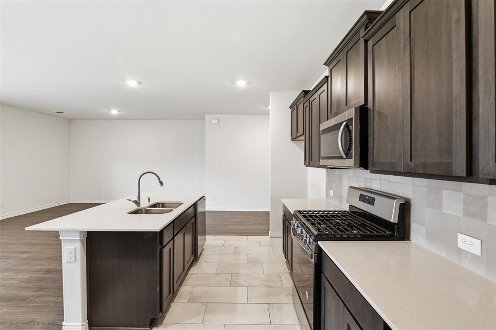 415 Boston Road Fate, TX 75189 - Photo 10 of 40 kitchen
