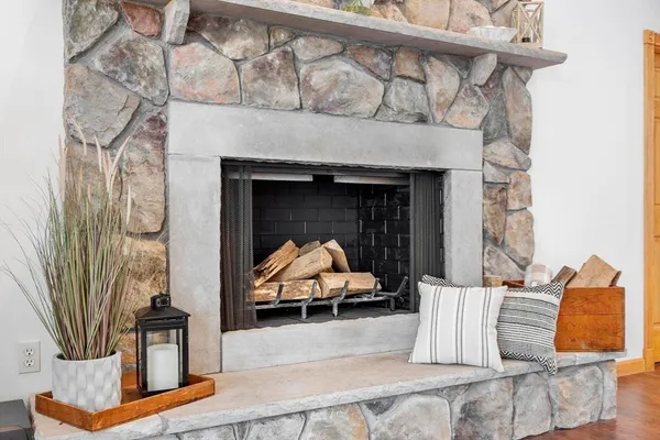 $989,900 | 260 Willow Avenue, Haverhill, MA 01835