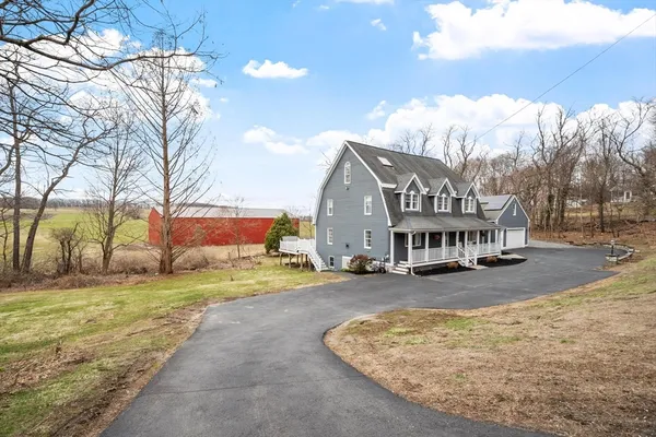 $989,900 | 260 Willow Avenue, Haverhill, MA 01835