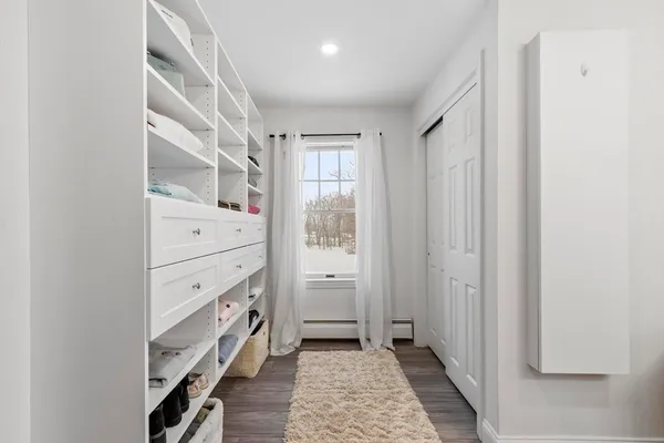 $989,900 | 260 Willow Avenue, Haverhill, MA 01835