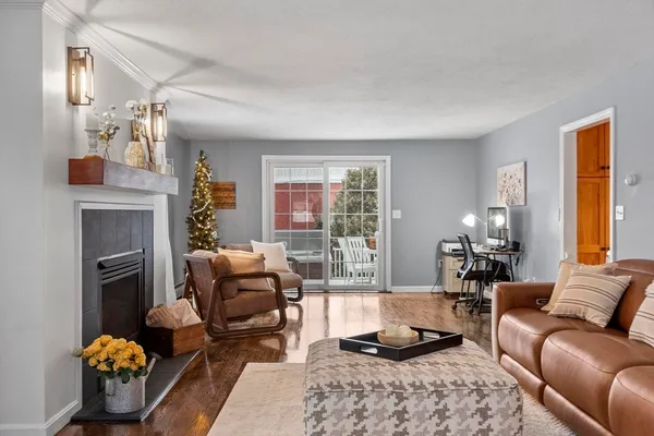 $989,900 | 260 Willow Avenue, Haverhill, MA 01835