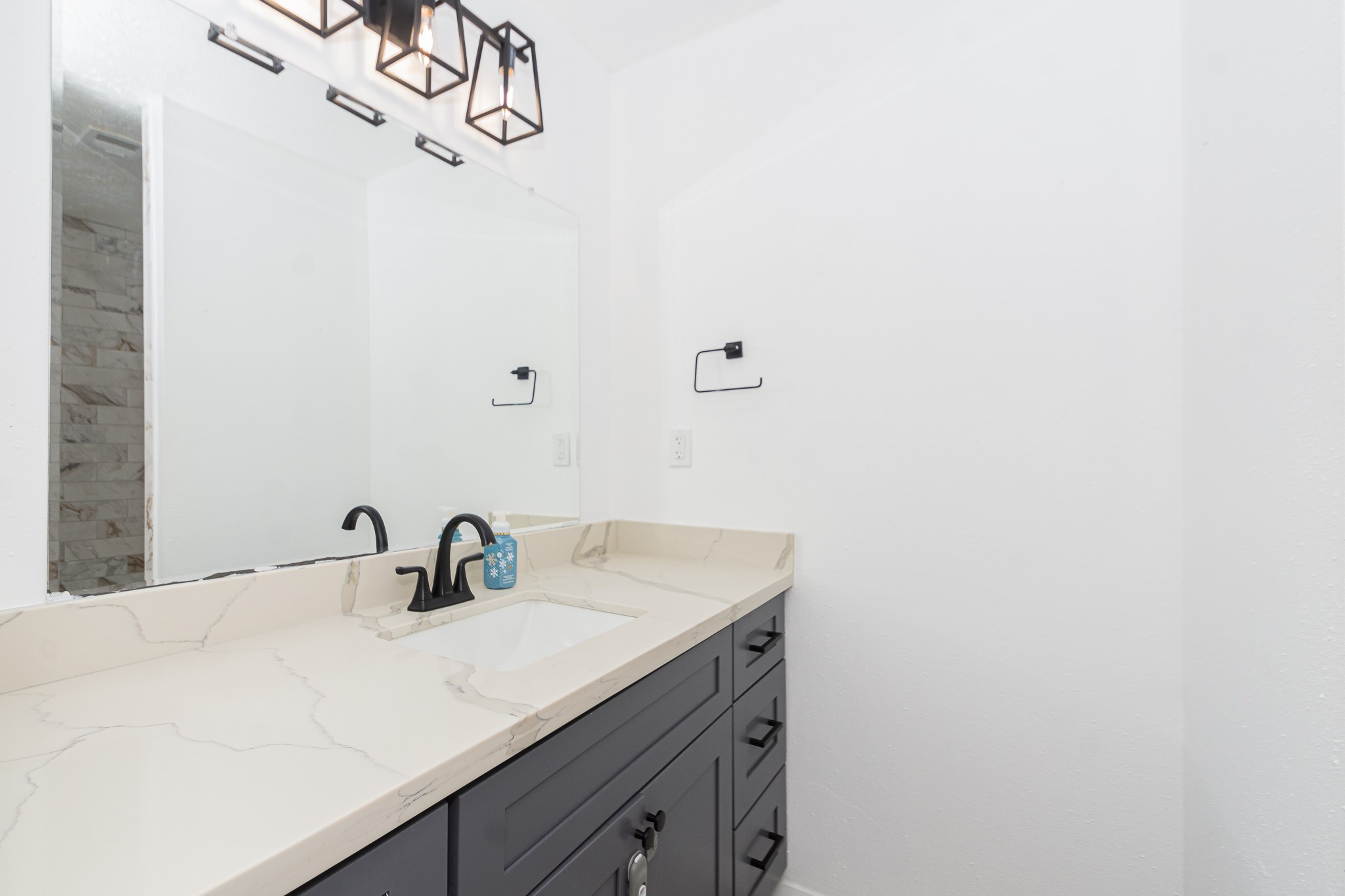 10122 Rustic Gate Road La Porte, TX 77571 - Photo 12 of 33