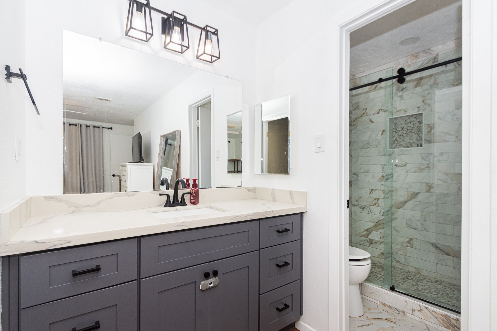 10122 Rustic Gate Road La Porte, TX 77571 - Photo 22 of 33