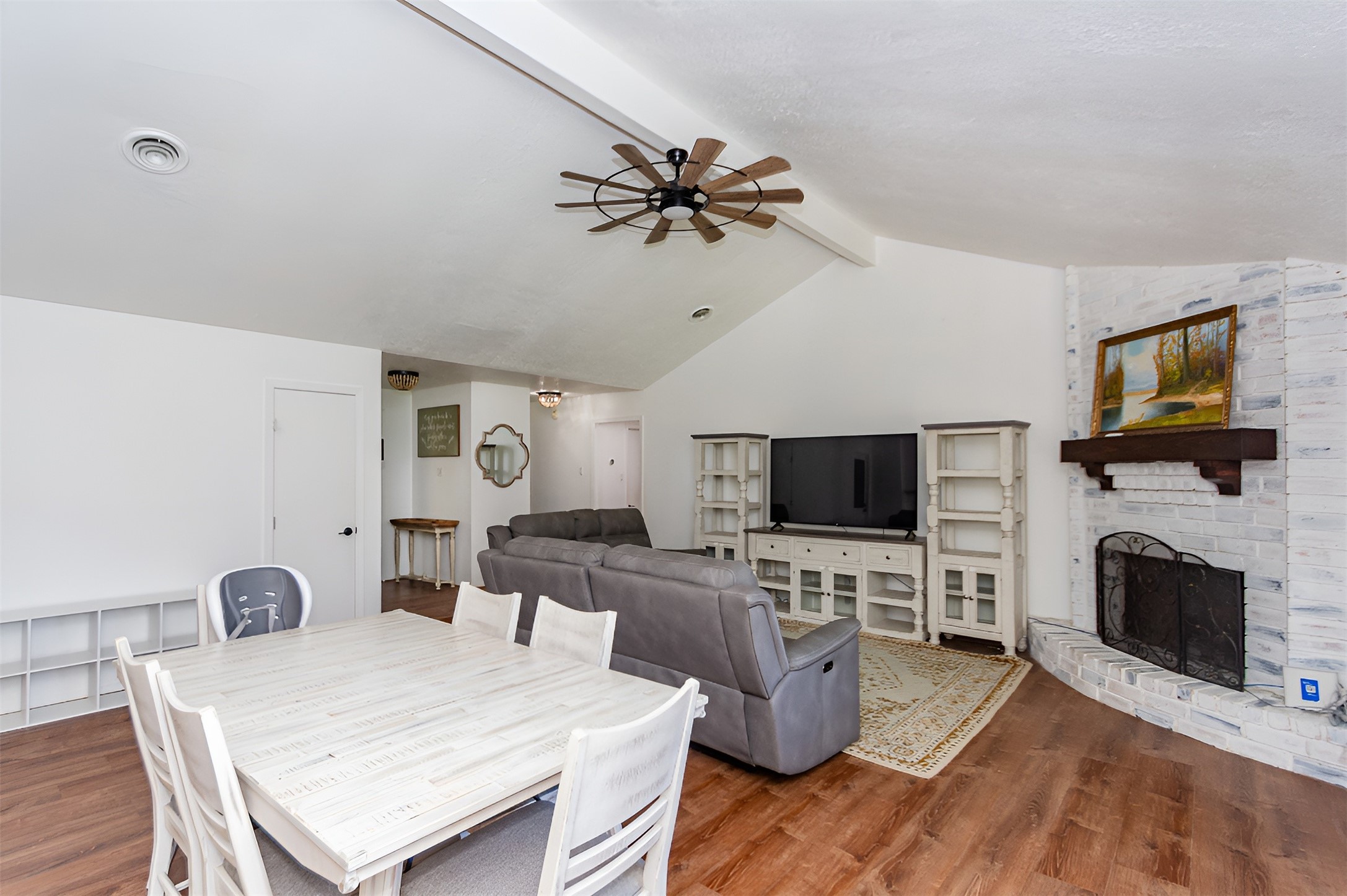 10122 Rustic Gate Road La Porte, TX 77571 - Photo 6 of 33