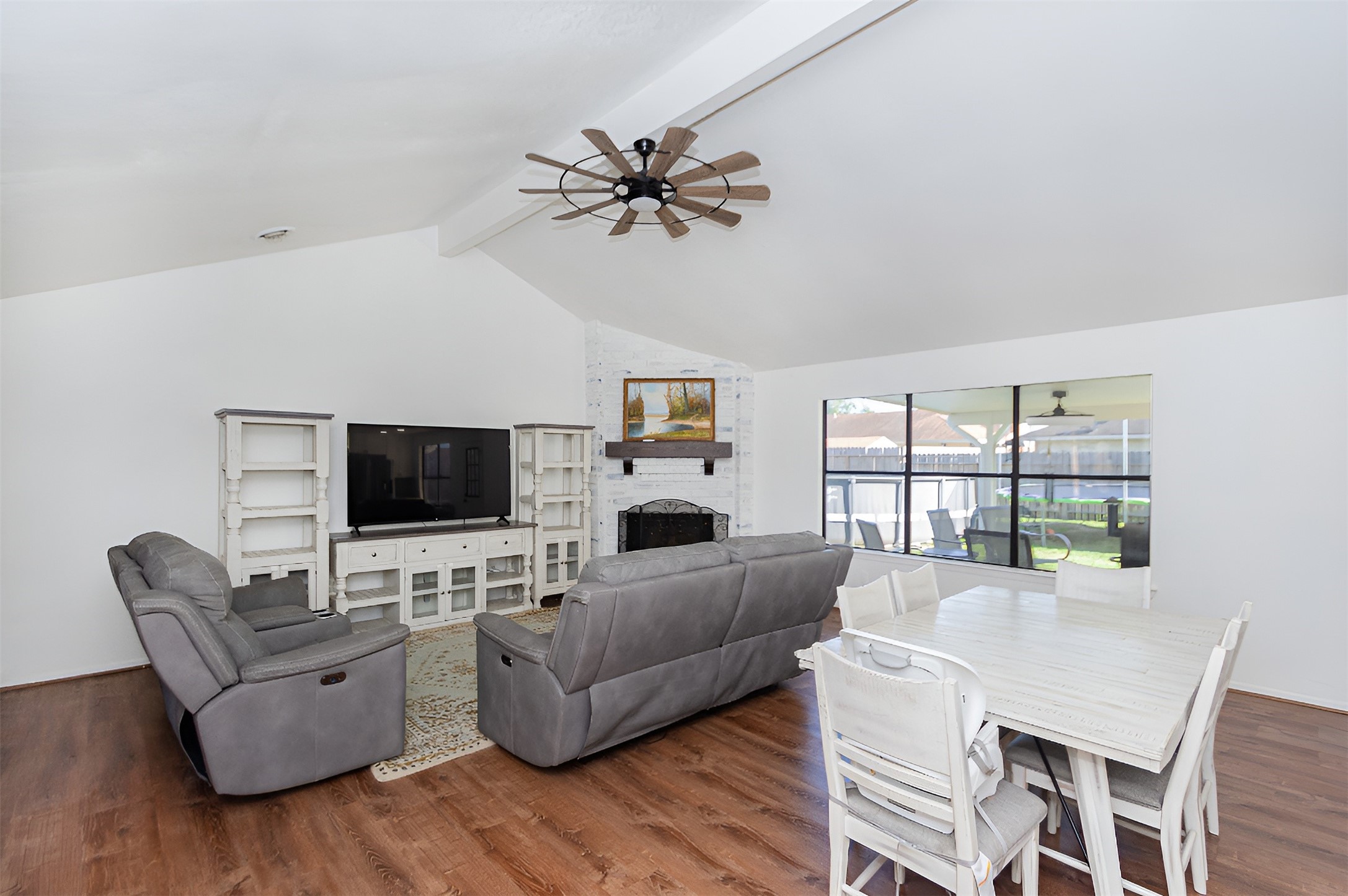 10122 Rustic Gate Road La Porte, TX 77571 - Photo 7 of 33