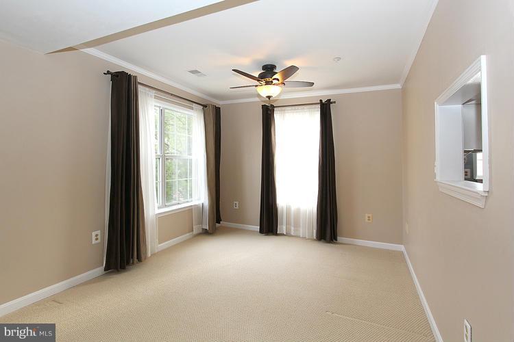 415 Ridgepoint Place, Unit 24 Gaithersburg, MD 20878 - Photo 15 of 24 Family Room