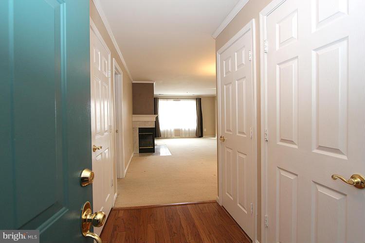 415 Ridgepoint Place, Unit 24 Gaithersburg, MD 20878 - Photo 3 of 24 Interior (General)
