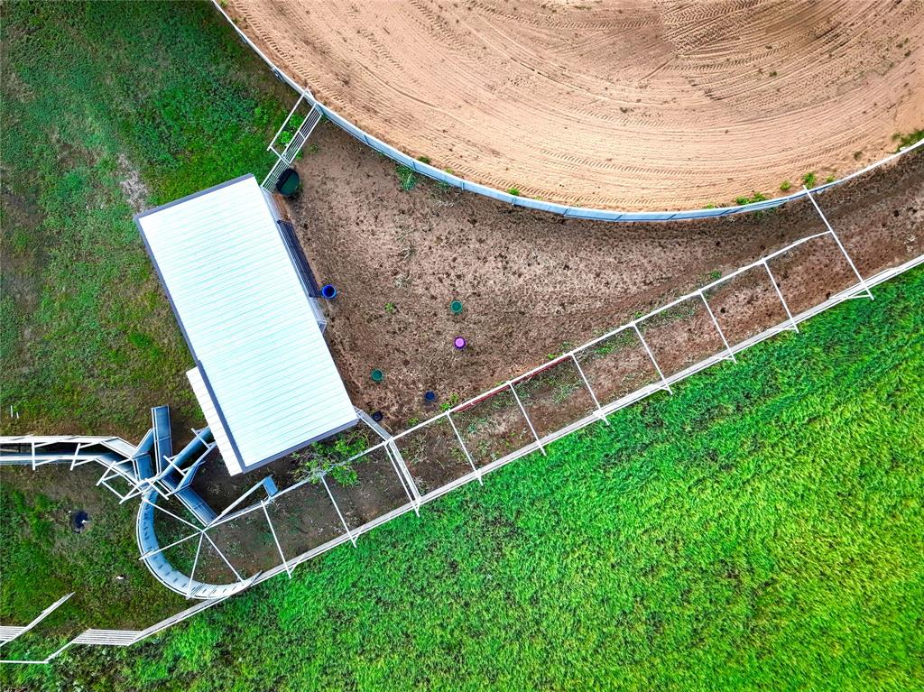 990 Farm To Market 113 Weatherford, TX 76088 - Photo 33 of 37 a backyard of a house with lots of green space