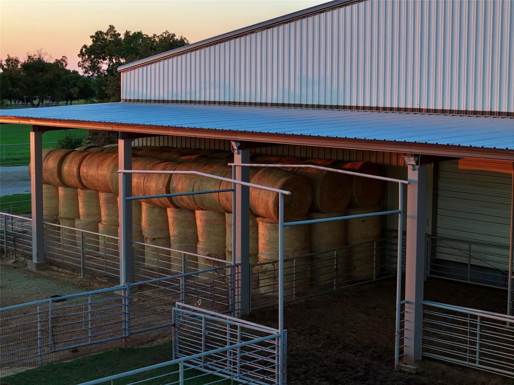 990 Farm To Market 113 Weatherford, TX 76088 - Photo 10 of 37 a close view of shower