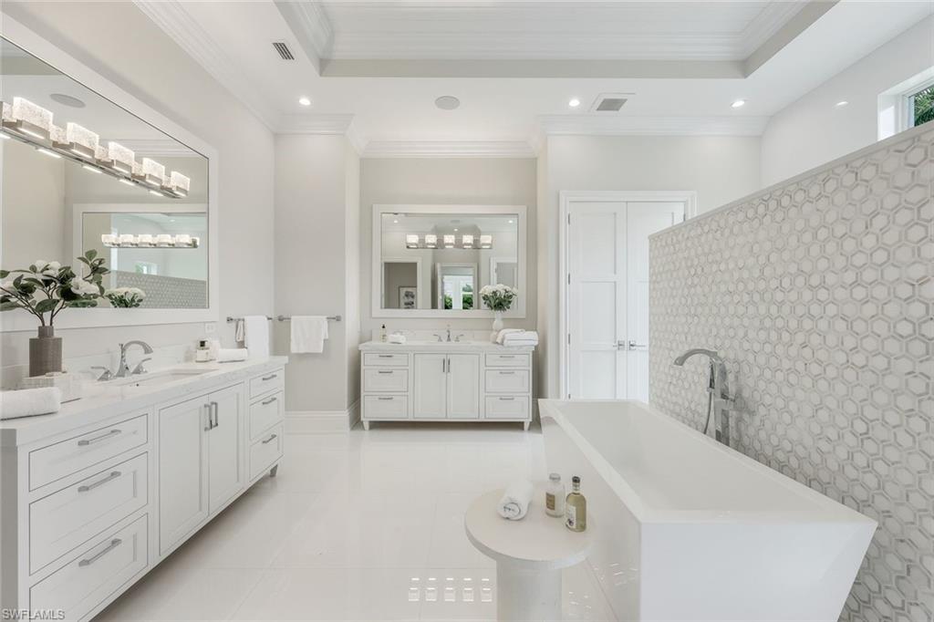 646 Anchor Rode Drive Naples, FL 34103 - Photo 19 of 46 Gallery Image 19