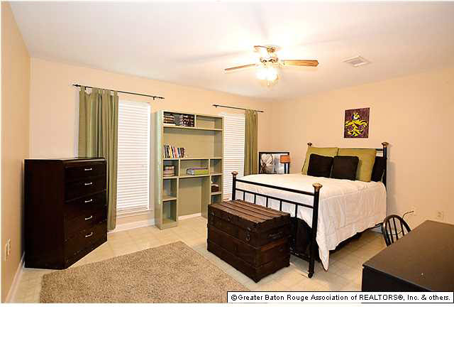 1325 Harwich Drive Baton Rouge, LA 70820 - Photo 15 of 23