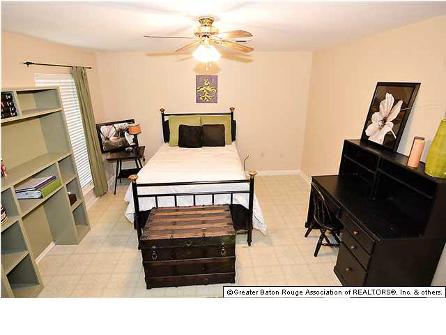 1325 Harwich Drive Baton Rouge, LA 70820 - Photo 16 of 23