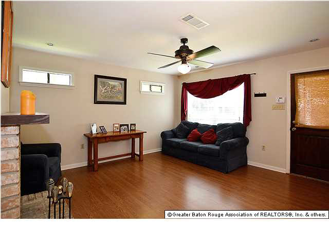 1325 Harwich Drive Baton Rouge, LA 70820 - Photo 7 of 23