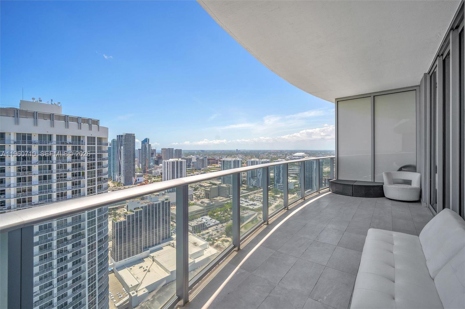 488 Northeast 18th Street, Unit PH02 Miami, FL 33132 - Photo 15 of 40