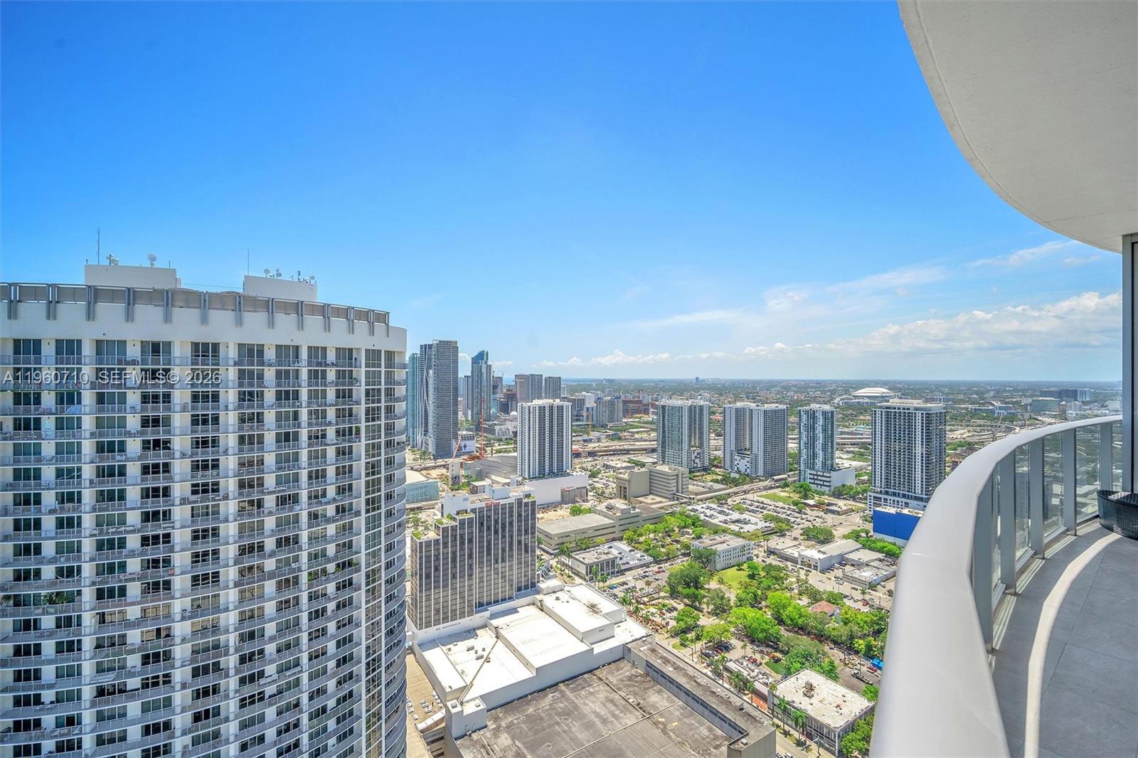 488 Northeast 18th Street, Unit PH02 Miami, FL 33132 - Photo 18 of 40