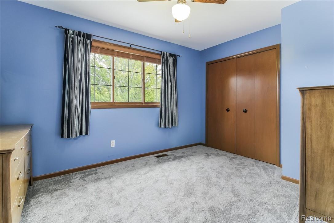 1369 Lomas Verdes Rochester, MI 48306 - Photo 30 of 41 027-photo-bedroom-6260520.jpg