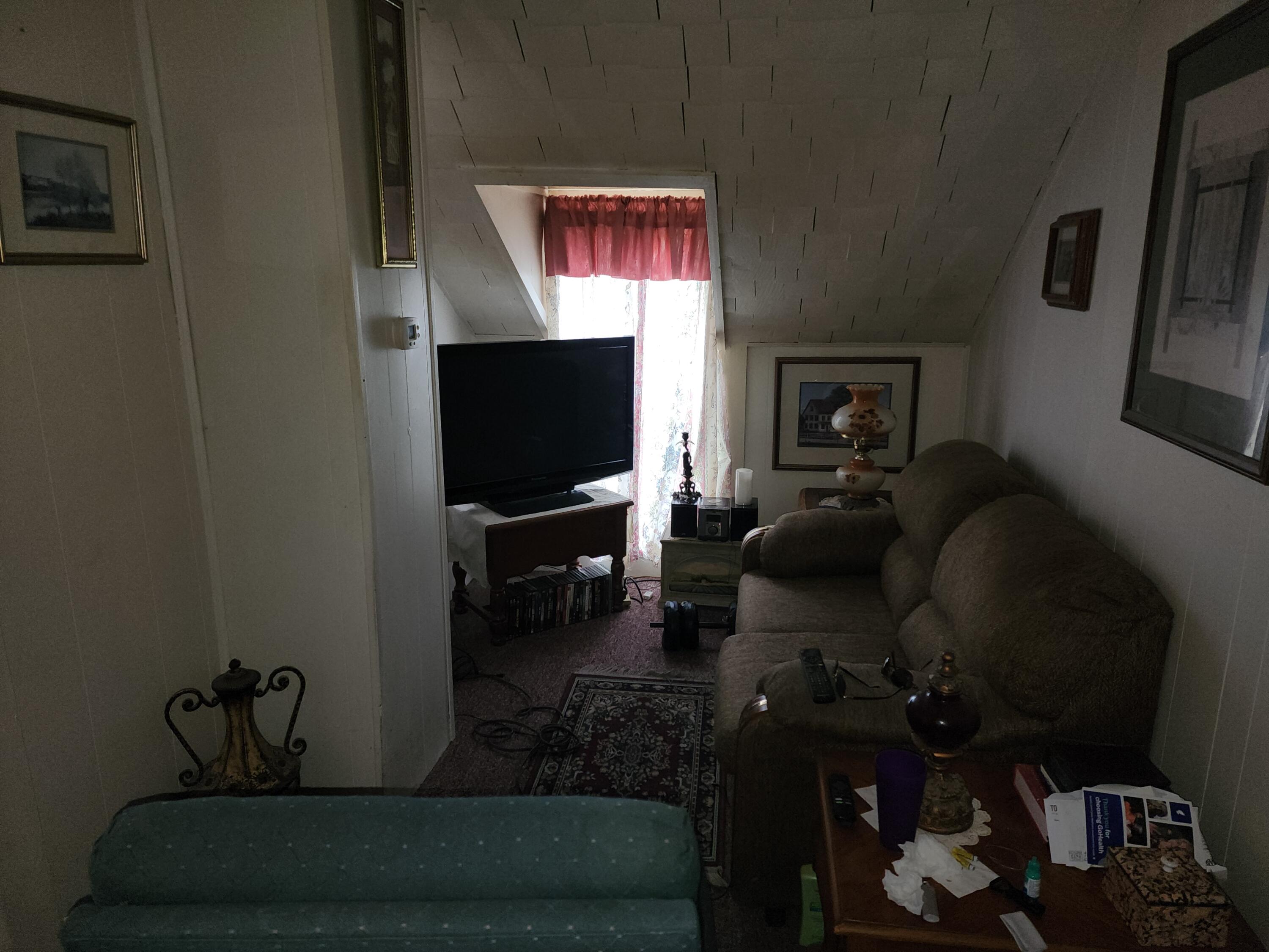 89 Oak Street Lewiston, ME 04240 - Photo 14 of 20 20250529_152805