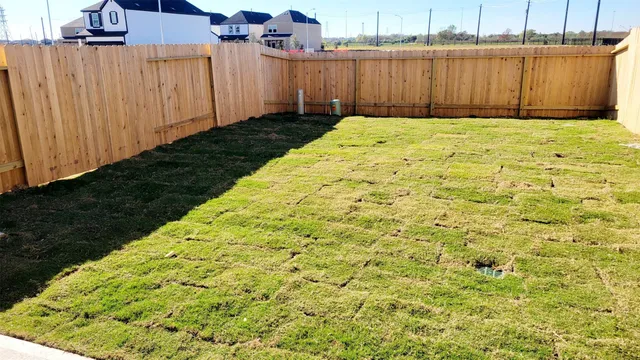 $2,450 | 12236 City Rose Court, Houston, TX 77047