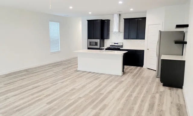 $2,450 | 12236 City Rose Court, Houston, TX 77047