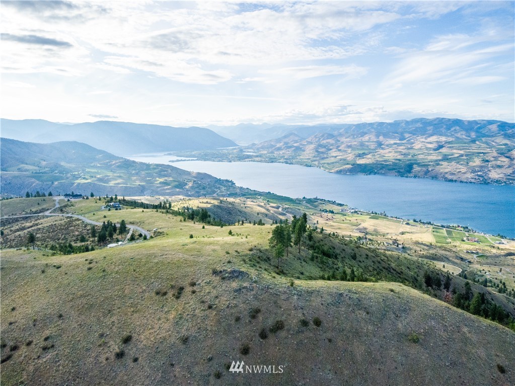 238 Hawks Ridge Road Chelan, WA 98816 - Photo 18 of 25 Gallery Image 18