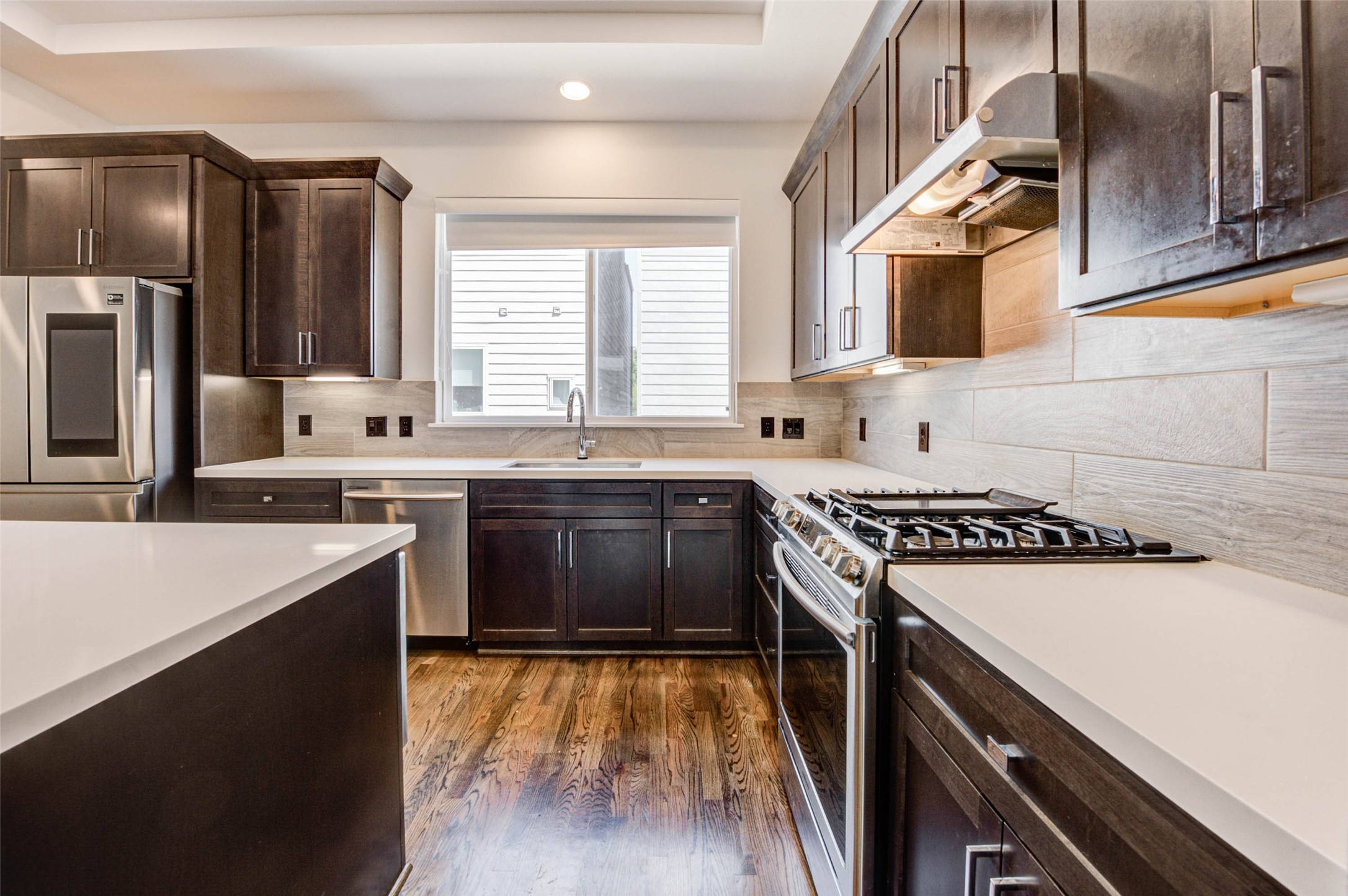 1743 Eado Point Lane Houston, TX 77003 - Photo 8 of 25