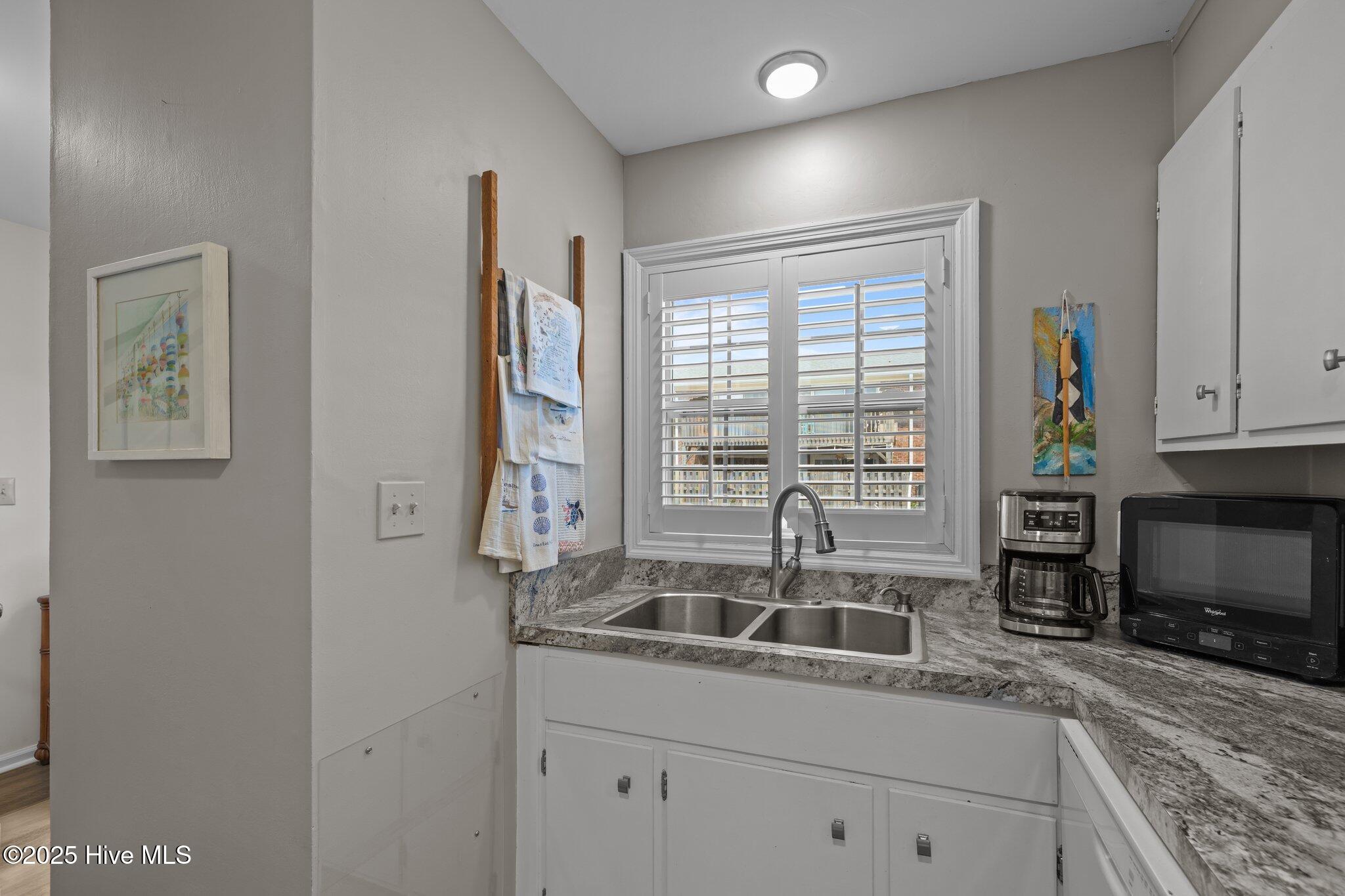 277 Salter Path Road, Unit 66 Pine Knoll Shores, NC 28512 - Photo 11 of 48 8-web-or-mls-1S3A7713