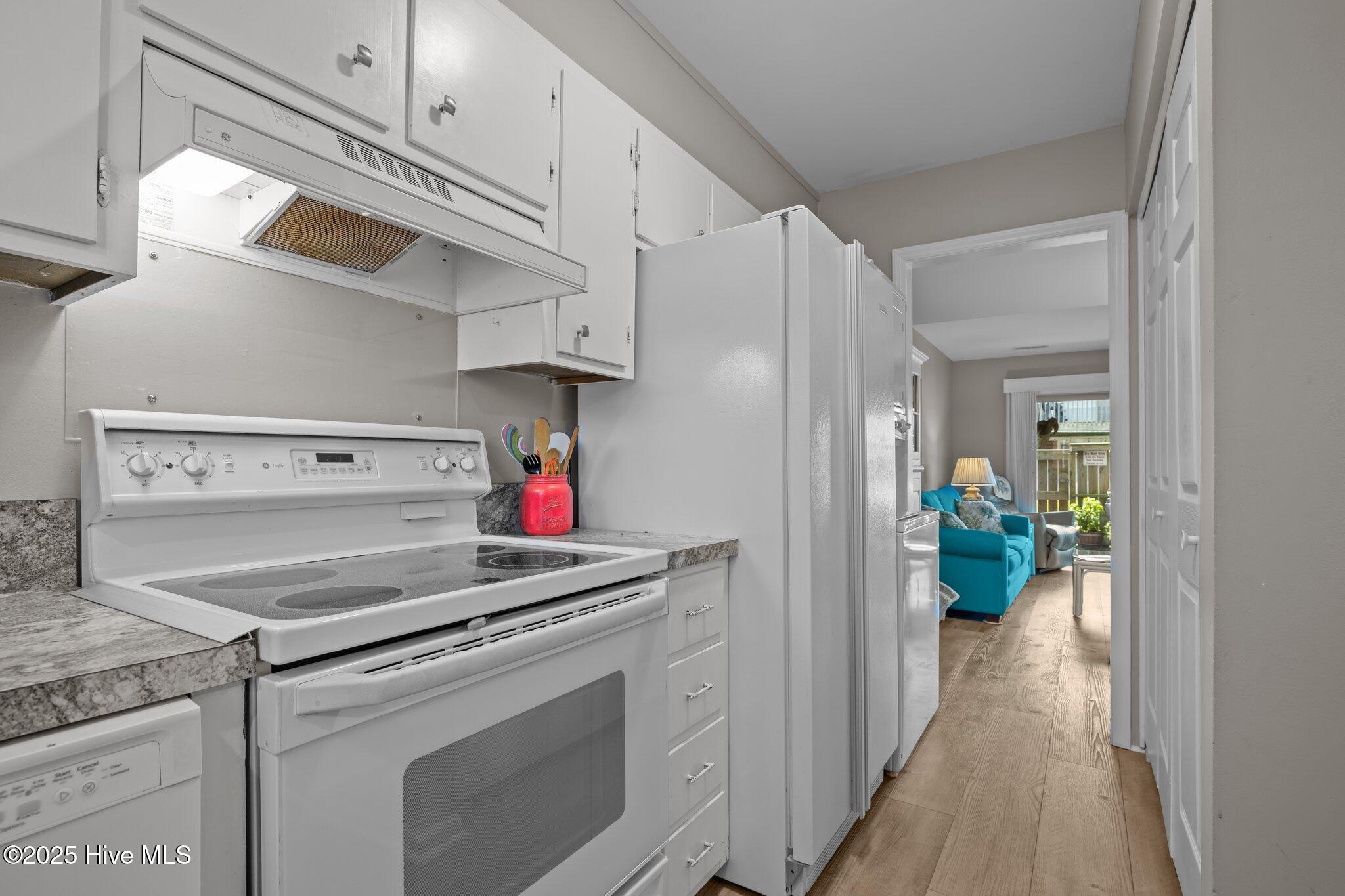 277 Salter Path Road, Unit 66 Pine Knoll Shores, NC 28512 - Photo 10 of 48 6-web-or-mls-1S3A7704