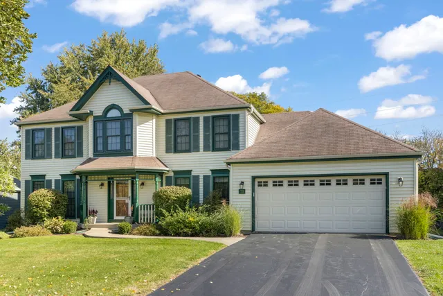 $750,000 | 73 Venetian Way Circle, Wheaton, IL 60189