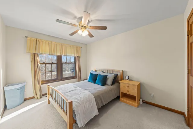 $750,000 | 73 Venetian Way Circle, Wheaton, IL 60189