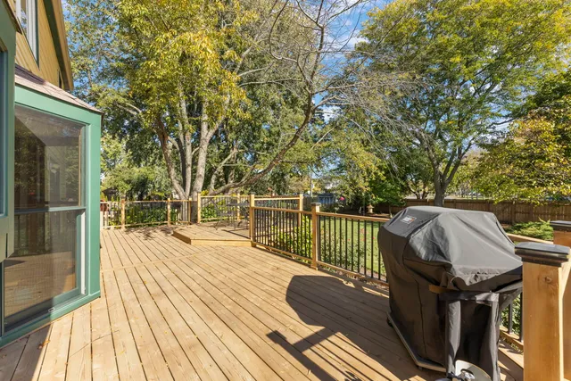 $750,000 | 73 Venetian Way Circle, Wheaton, IL 60189