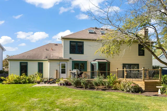 $750,000 | 73 Venetian Way Circle, Wheaton, IL 60189