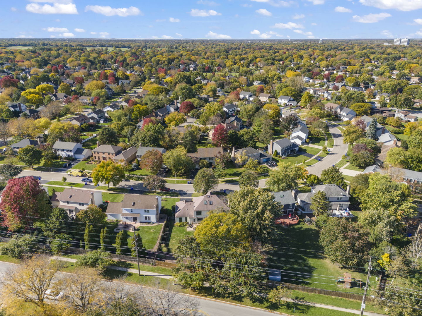 73 Venetian Way Circle Wheaton, IL 60189 - Photo 40 of 47 a view of a city