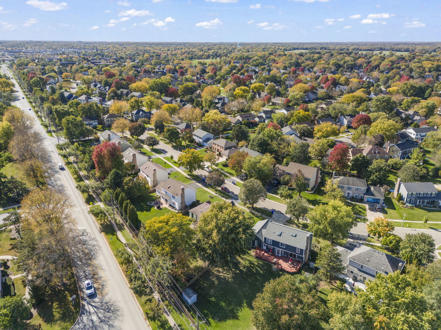 73 Venetian Way Circle Wheaton, IL 60189 - Photo 41 of 47 an aerial view of a city and mountain
