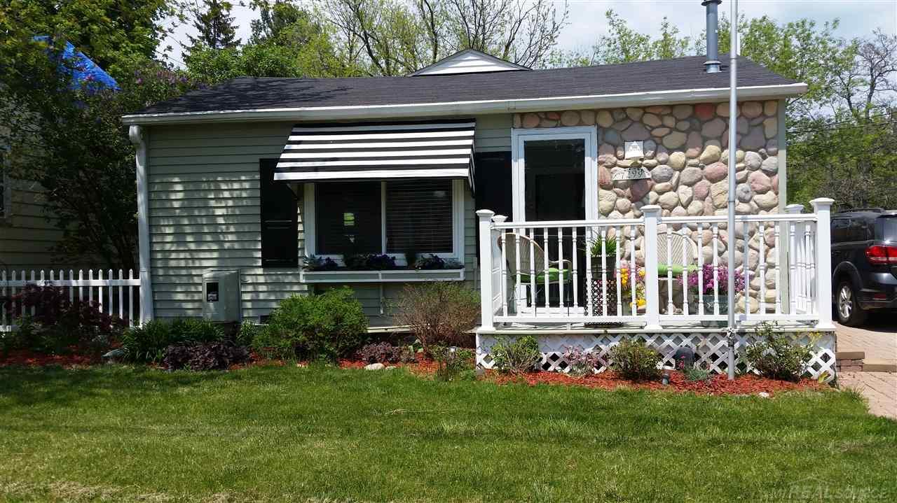 7299 Yale Road Lexington, MI 48450 - Photo 1 of 32 50042296.JPG