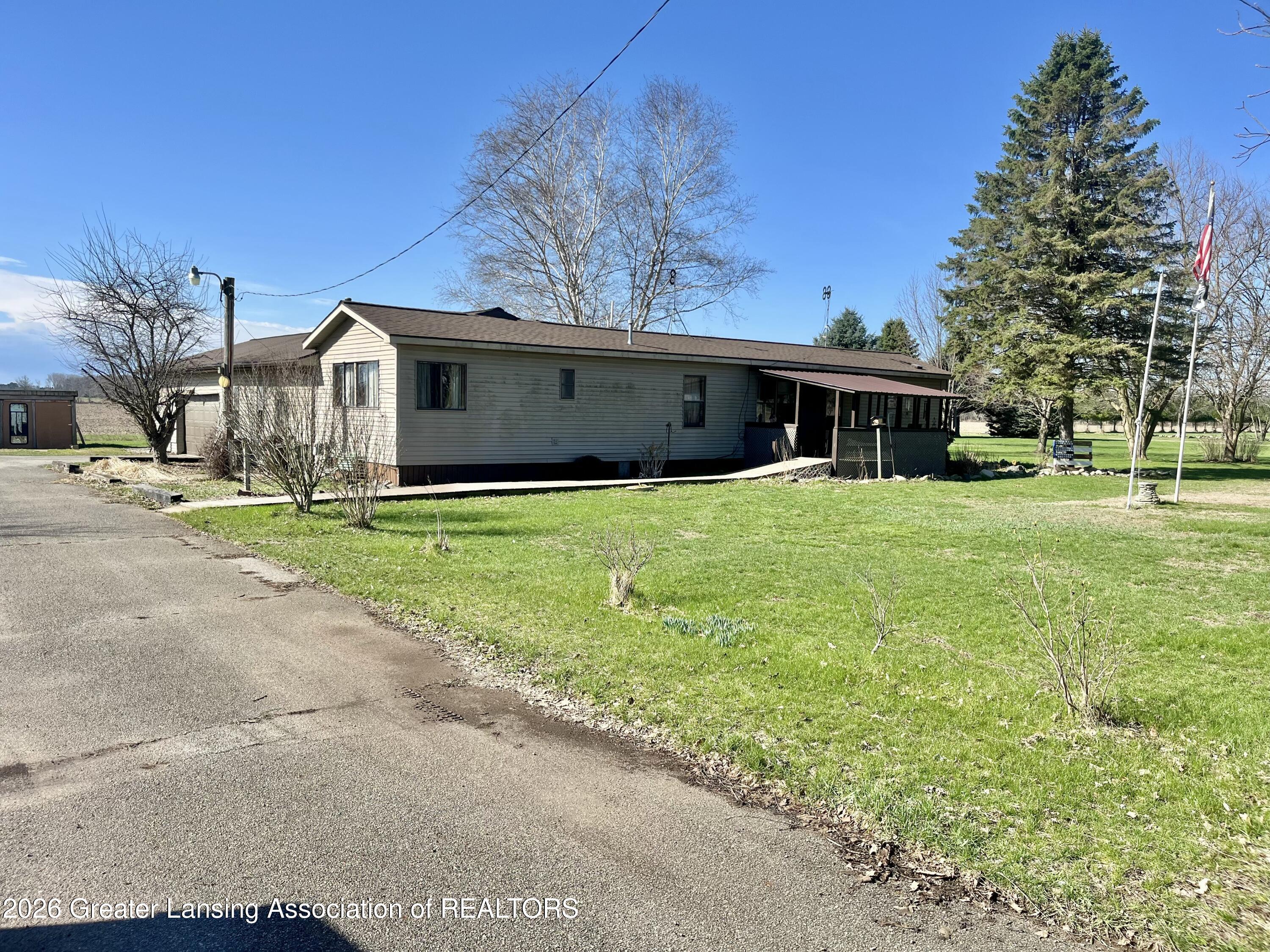 7394 Reeder Road Lyons, MI 48851 - Photo 2 of 25 IMG_2533 3