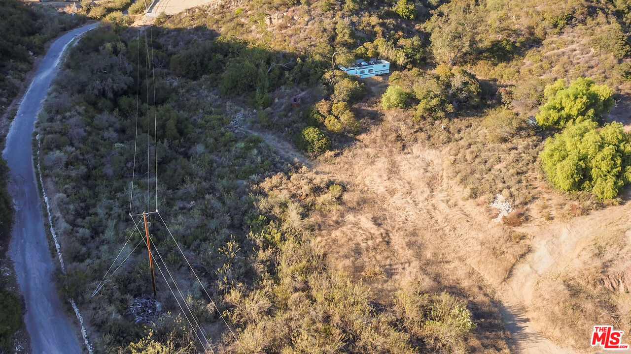 23629 Zuniga Road Topanga, CA 90290 - Photo 3 of 14