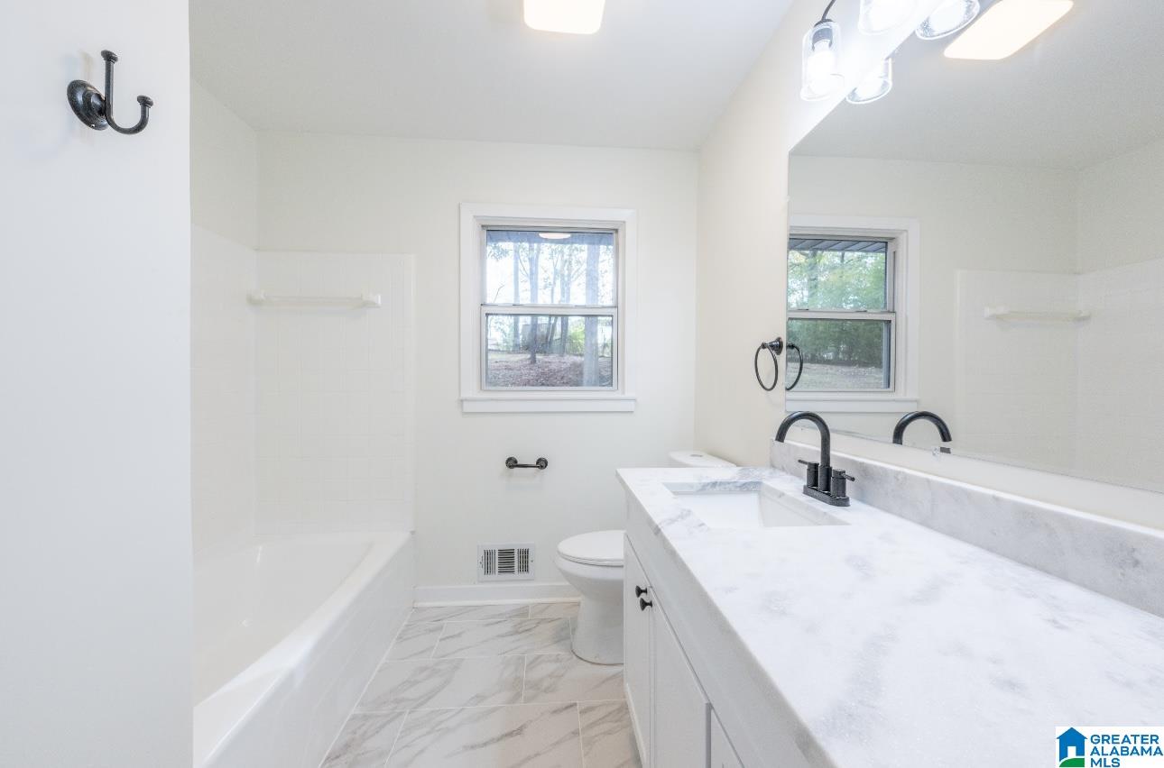 953 Ridgewood Circle Birmingham, AL 35235 - Photo 11 of 23