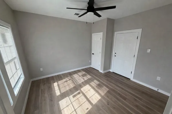 $1,950 | 1422 West Willis Street, Unit A, Alvin, TX 77511