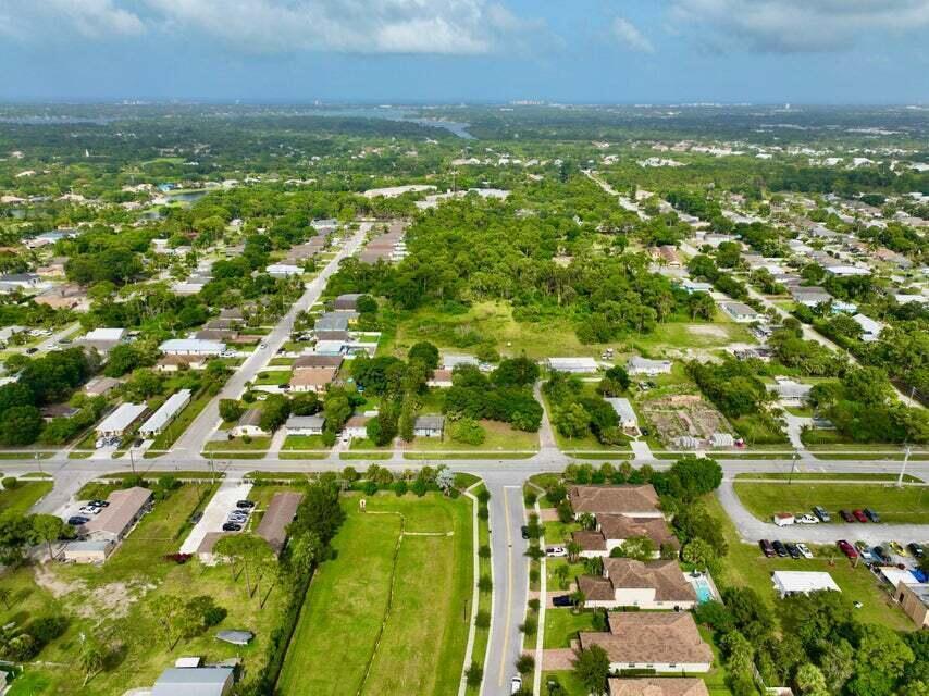 18094 Limestone Creek Road Jupiter, FL 33458 - Photo 3 of 4 lIMESTONE2