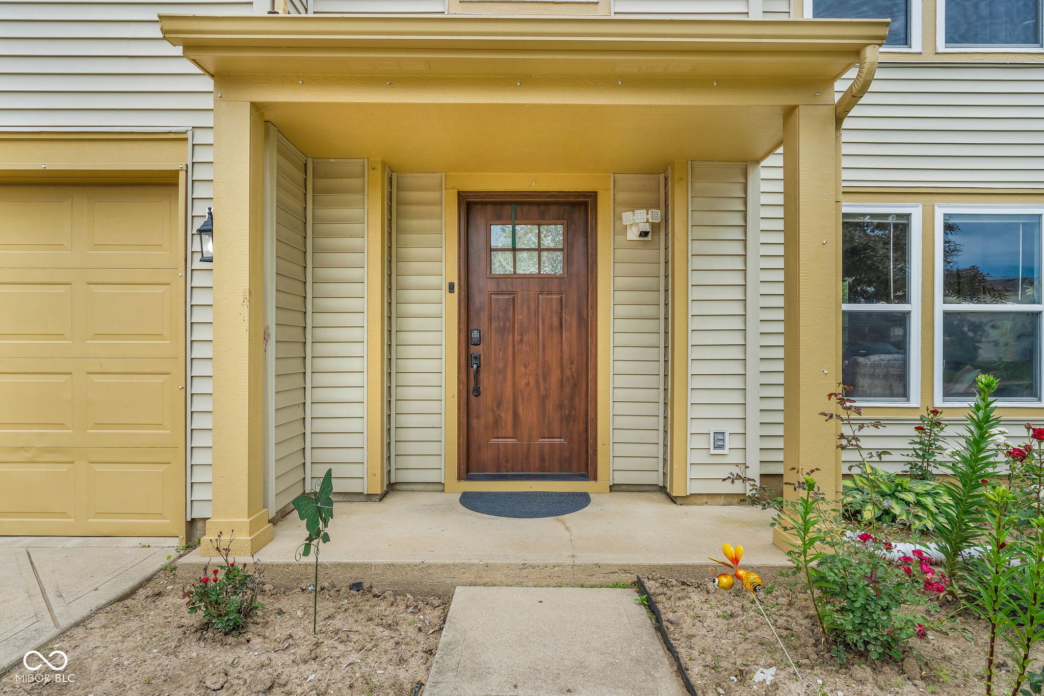 9802 Blue Ridge Way Indianapolis, IN 46234 - Photo 3 of 50