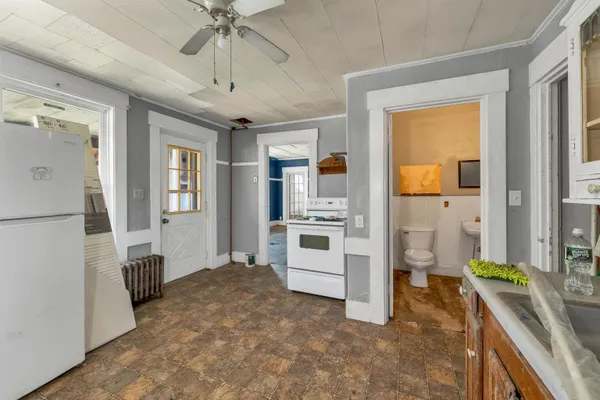 $180,000 | 39 Elm Street, Lancaster, NH 03584
