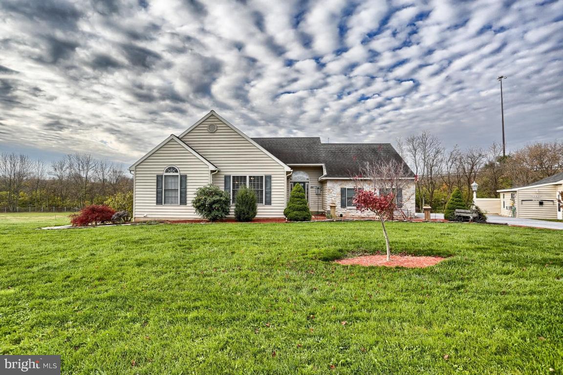 835 Stone Hill Road Denver, PA 17517 - Photo 9 of 58