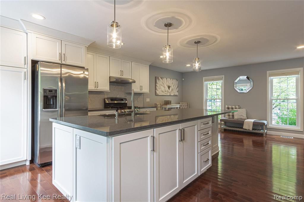 2260 North Fairview Lane Rochester Hills, MI 48306 - Photo 12 of 38