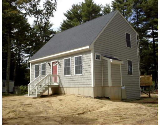 27 Bates Pond Road Carver, MA 02330 - Photo 3 of 10 Gallery Image 3