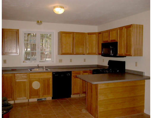 27 Bates Pond Road Carver, MA 02330 - Photo 7 of 10 Gallery Image 7