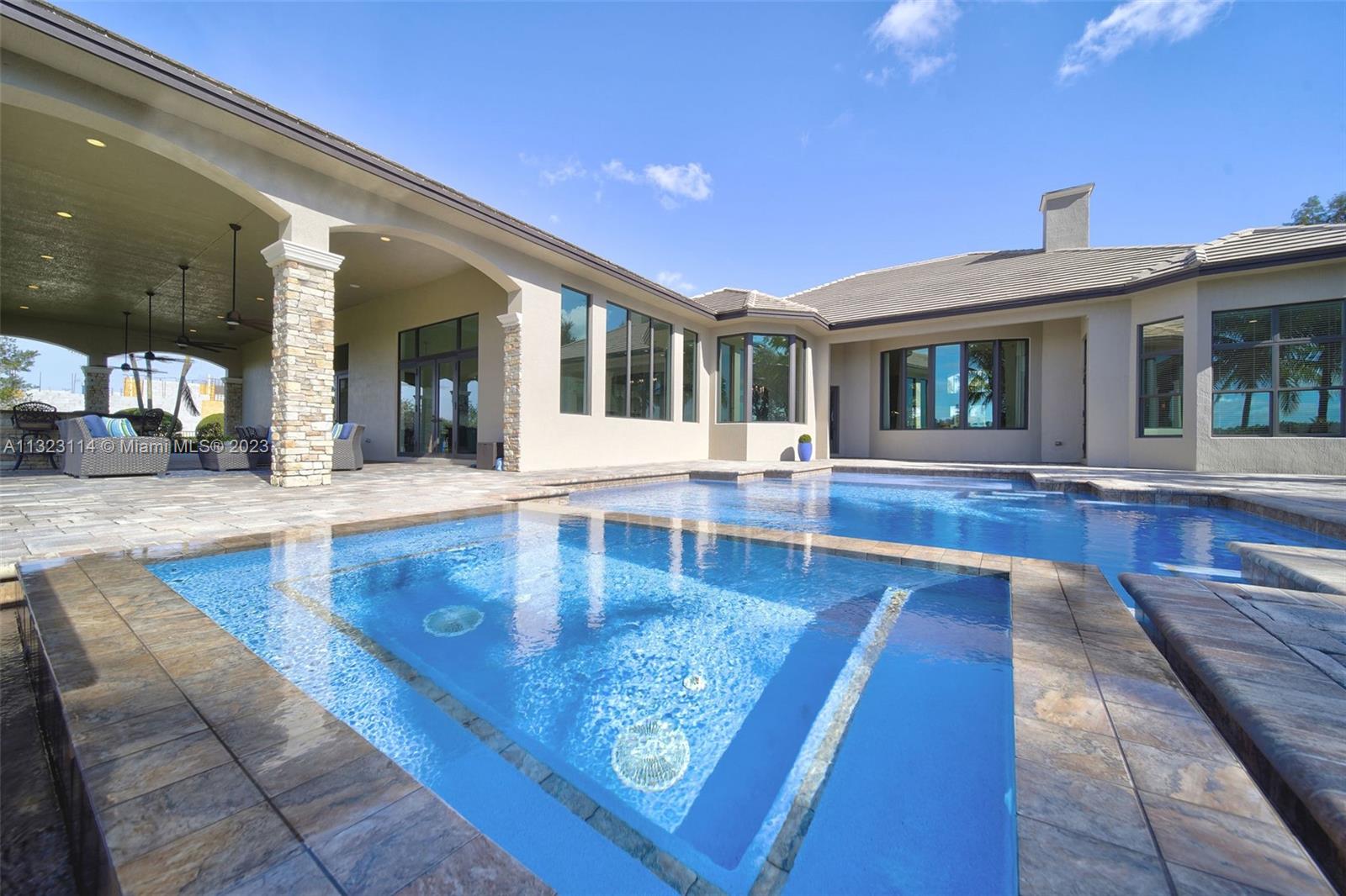 2863 Lake Ridge Lane Weston, FL 33332 - Photo 12 of 60